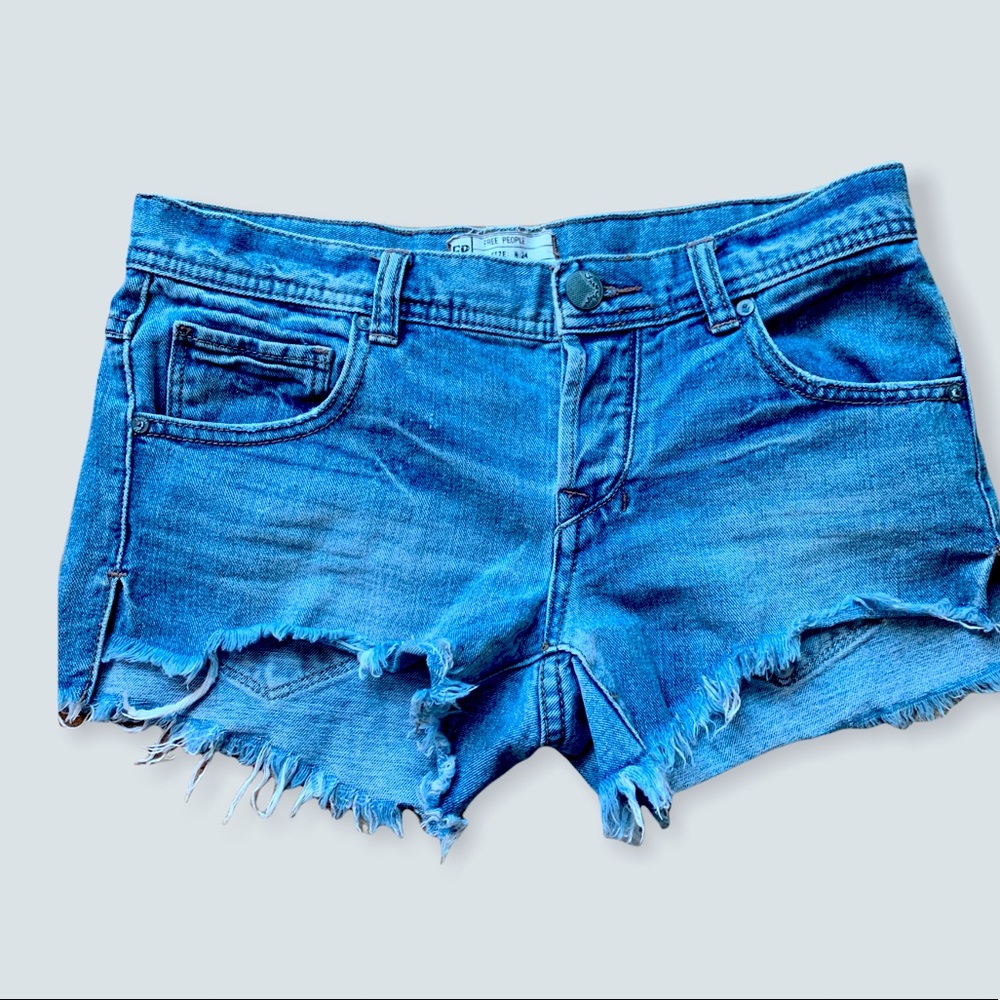 Free People denim cutoff shorts size 24